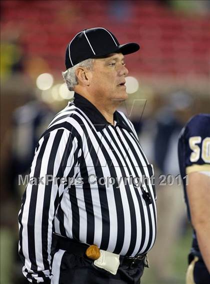 Thumbnail 3 in Rowlett vs. Dallas Jesuit (5A Region 2 Bi-District Playoffs) photogallery.