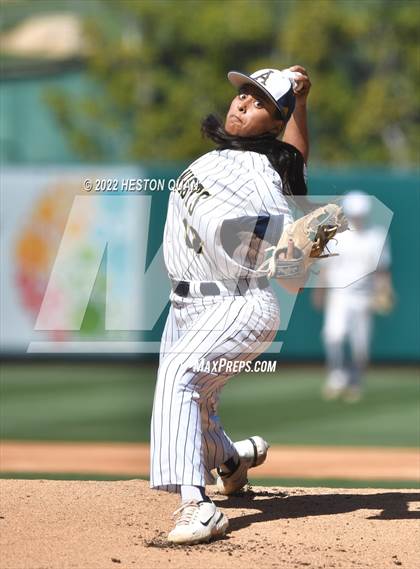 Thumbnail 2 in Segerstrom vs. Anaheim photogallery.