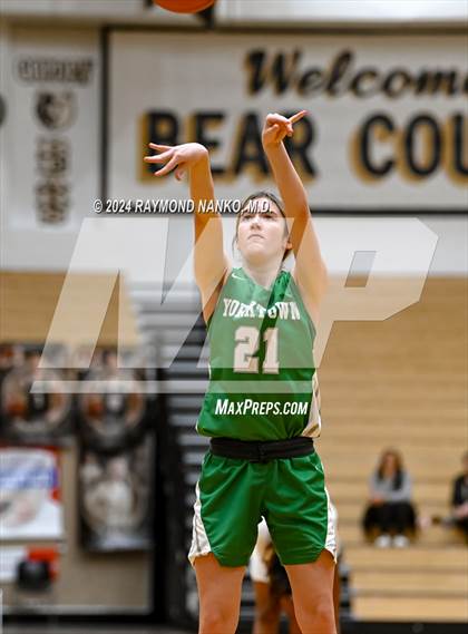 Thumbnail 1 in Yorktown @ Shelbyville  photogallery.