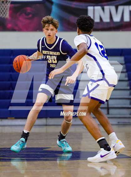 Thumbnail 2 in North Broward Prep vs Union Catholic (Miami Holiday Invitational) photogallery.