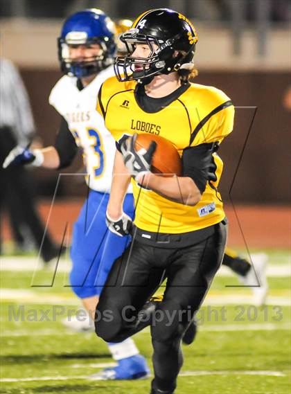 Thumbnail 2 in Leonard vs Cisco (UIL 2A Semifinals) photogallery.
