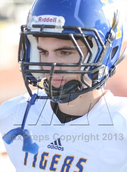 Thumbnail 1 in Leonard vs Cisco (UIL 2A Semifinals) photogallery.