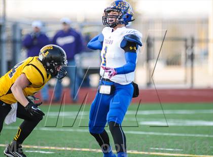 Thumbnail 2 in Leonard vs Cisco (UIL 2A Semifinals) photogallery.