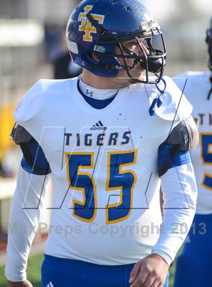 Thumbnail 1 in Leonard vs Cisco (UIL 2A Semifinals) photogallery.