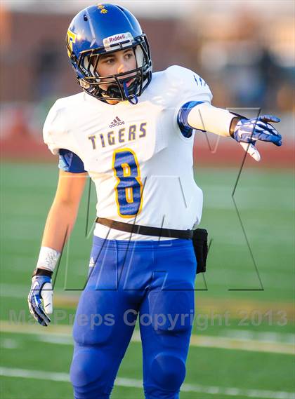 Thumbnail 3 in Leonard vs Cisco (UIL 2A Semifinals) photogallery.