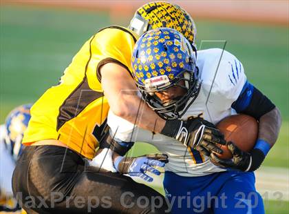 Thumbnail 1 in Leonard vs Cisco (UIL 2A Semifinals) photogallery.