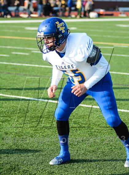 Thumbnail 3 in Leonard vs Cisco (UIL 2A Semifinals) photogallery.