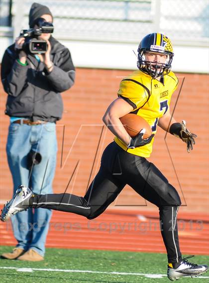 Thumbnail 3 in Leonard vs Cisco (UIL 2A Semifinals) photogallery.