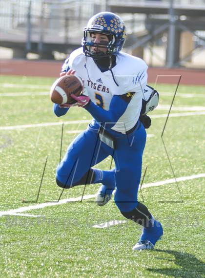Thumbnail 1 in Leonard vs Cisco (UIL 2A Semifinals) photogallery.