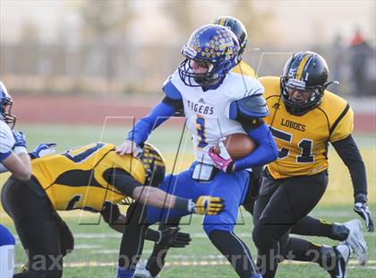 Thumbnail 1 in Leonard vs Cisco (UIL 2A Semifinals) photogallery.