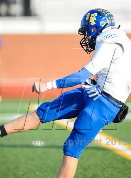 Thumbnail 1 in Leonard vs Cisco (UIL 2A Semifinals) photogallery.