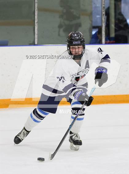 Thumbnail 1 in Darien @ Wilton photogallery.