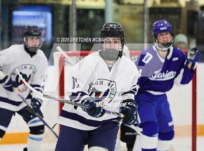 Thumbnail 1 in Darien @ Wilton photogallery.