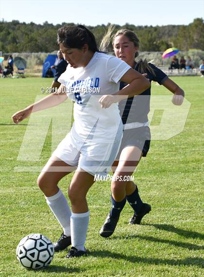 Thumbnail 3 in Bloomfield vs Piedra Vista (Aztec Tiger Shootout) photogallery.