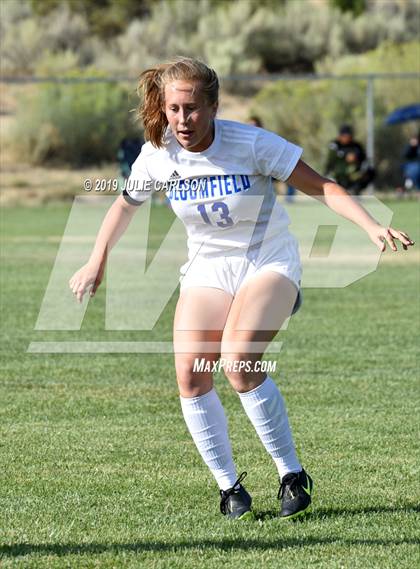 Thumbnail 3 in Bloomfield vs Piedra Vista (Aztec Tiger Shootout) photogallery.