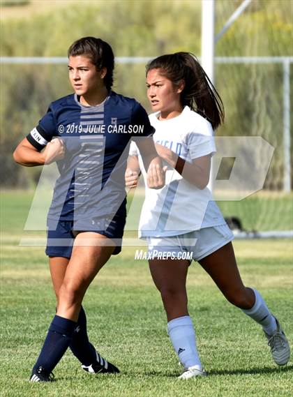 Thumbnail 3 in Bloomfield vs Piedra Vista (Aztec Tiger Shootout) photogallery.