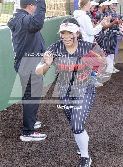 Thumbnail 3 in Celeste vs. Trenton (UIL 2A Softball Bi-District Playoffs) photogallery.