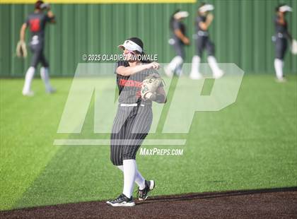 Thumbnail 2 in Celeste vs. Trenton (UIL 2A Softball Bi-District Playoffs) photogallery.