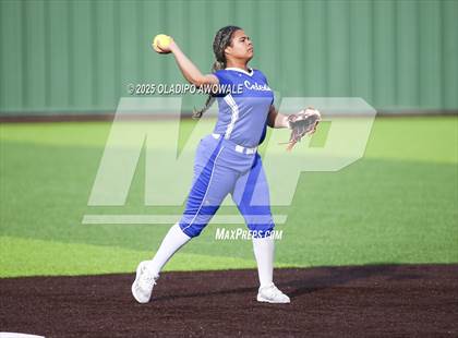 Thumbnail 3 in Celeste vs. Trenton (UIL 2A Softball Bi-District Playoffs) photogallery.