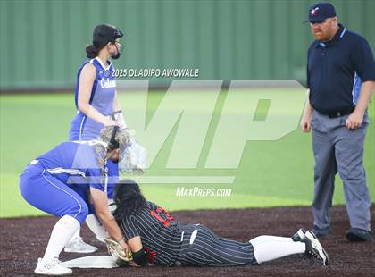 Thumbnail 2 in Celeste vs. Trenton (UIL 2A Softball Bi-District Playoffs) photogallery.