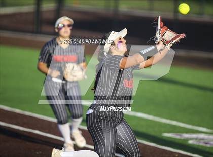 Thumbnail 1 in Celeste vs. Trenton (UIL 2A Softball Bi-District Playoffs) photogallery.