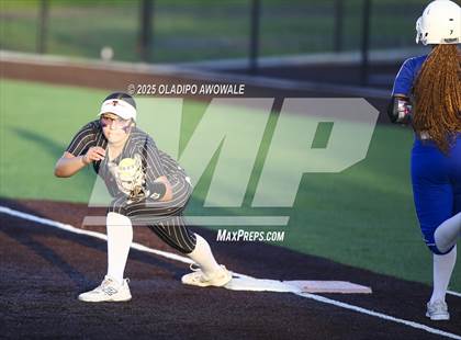Thumbnail 2 in Celeste vs. Trenton (UIL 2A Softball Bi-District Playoffs) photogallery.