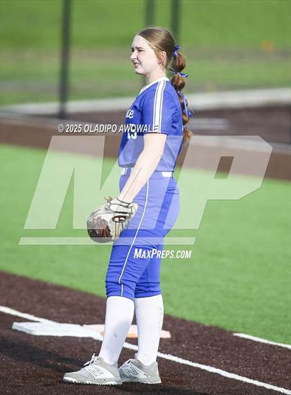 Thumbnail 3 in Celeste vs. Trenton (UIL 2A Softball Bi-District Playoffs) photogallery.