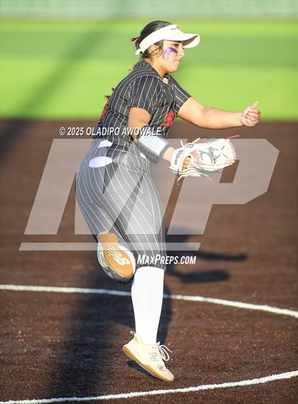 Thumbnail 2 in Celeste vs. Trenton (UIL 2A Softball Bi-District Playoffs) photogallery.