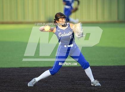Thumbnail 3 in Celeste vs. Trenton (UIL 2A Softball Bi-District Playoffs) photogallery.