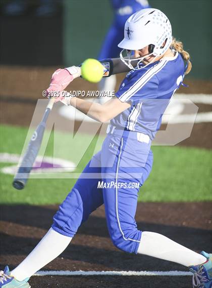 Thumbnail 2 in Celeste vs. Trenton (UIL 2A Softball Bi-District Playoffs) photogallery.