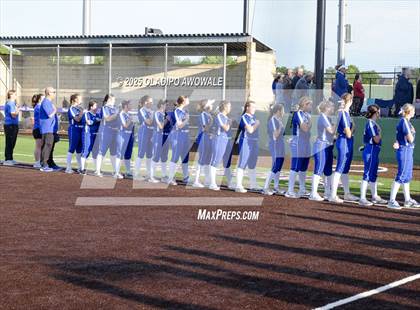 Thumbnail 2 in Celeste vs. Trenton (UIL 2A Softball Bi-District Playoffs) photogallery.