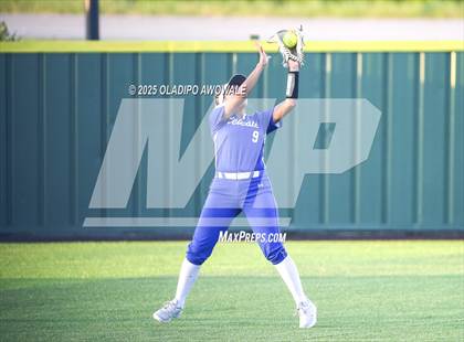 Thumbnail 3 in Celeste vs. Trenton (UIL 2A Softball Bi-District Playoffs) photogallery.