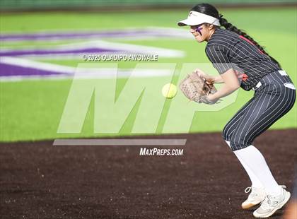Thumbnail 2 in Celeste vs. Trenton (UIL 2A Softball Bi-District Playoffs) photogallery.
