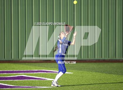 Thumbnail 3 in Celeste vs. Trenton (UIL 2A Softball Bi-District Playoffs) photogallery.