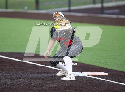 Thumbnail 3 in Celeste vs. Trenton (UIL 2A Softball Bi-District Playoffs) photogallery.