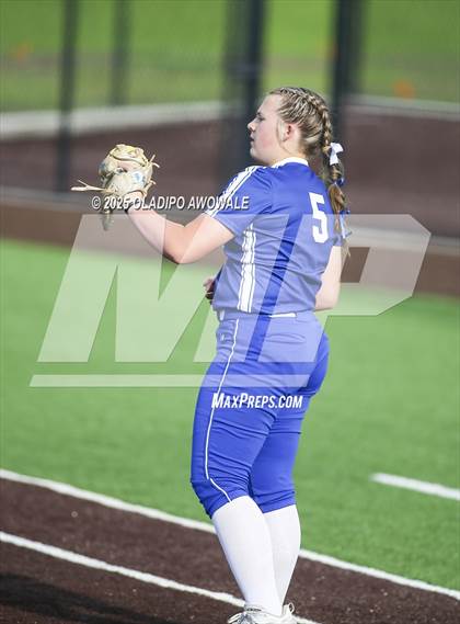 Thumbnail 2 in Celeste vs. Trenton (UIL 2A Softball Bi-District Playoffs) photogallery.