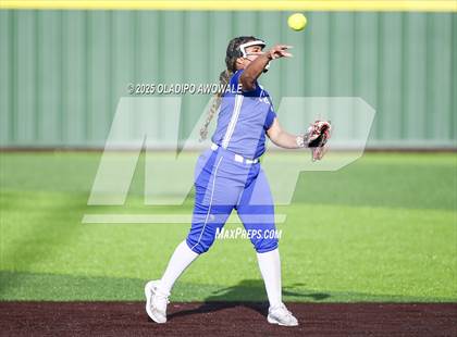 Thumbnail 1 in Celeste vs. Trenton (UIL 2A Softball Bi-District Playoffs) photogallery.
