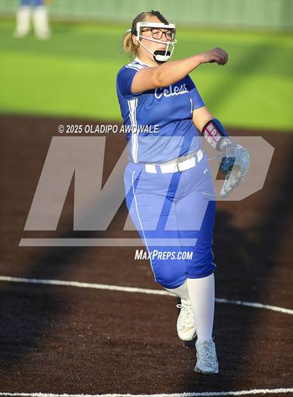 Thumbnail 3 in Celeste vs. Trenton (UIL 2A Softball Bi-District Playoffs) photogallery.