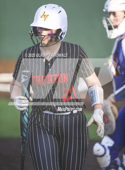Thumbnail 3 in Celeste vs. Trenton (UIL 2A Softball Bi-District Playoffs) photogallery.