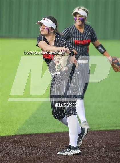 Thumbnail 3 in Celeste vs. Trenton (UIL 2A Softball Bi-District Playoffs) photogallery.