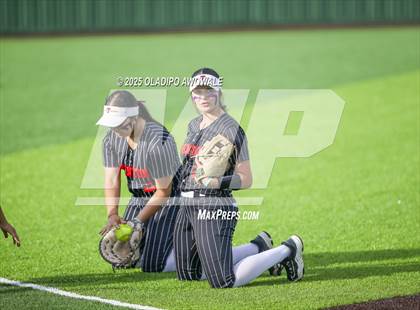 Thumbnail 3 in Celeste vs. Trenton (UIL 2A Softball Bi-District Playoffs) photogallery.