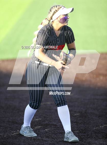 Thumbnail 2 in Celeste vs. Trenton (UIL 2A Softball Bi-District Playoffs) photogallery.