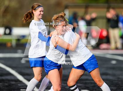 Thumbnail 3 in Rochester @ Tenino (WIAA District 4 Playoffs) photogallery.