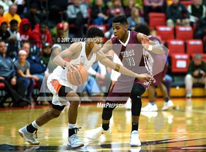 Thumbnail 1 in Belleville West vs. Edwardsville photogallery.