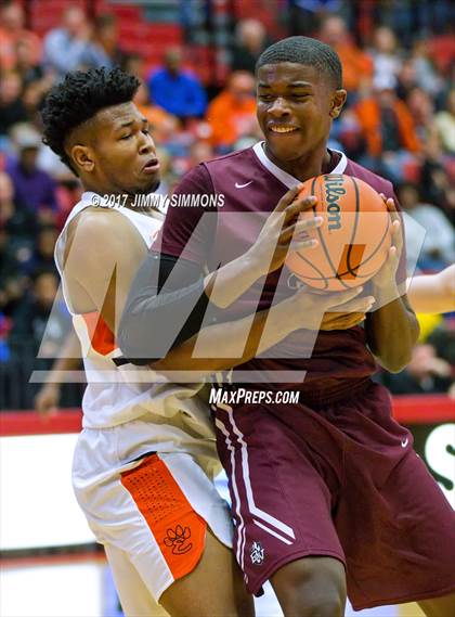 Thumbnail 1 in Belleville West vs. Edwardsville photogallery.