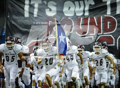 Thumbnail 3 in Cinco Ranch vs Steele (UIL 6A D2 Semifinal) photogallery.