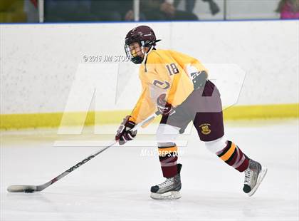 Thumbnail 2 in Darien vs. St. Joseph (Milford Holiday Jamboree) photogallery.