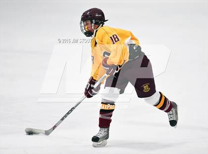 Thumbnail 3 in Darien vs. St. Joseph (Milford Holiday Jamboree) photogallery.