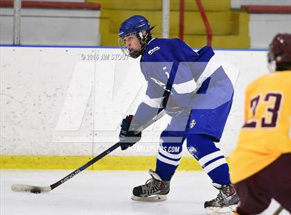 Thumbnail 1 in Darien vs. St. Joseph (Milford Holiday Jamboree) photogallery.
