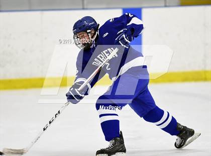 Thumbnail 2 in Darien vs. St. Joseph (Milford Holiday Jamboree) photogallery.